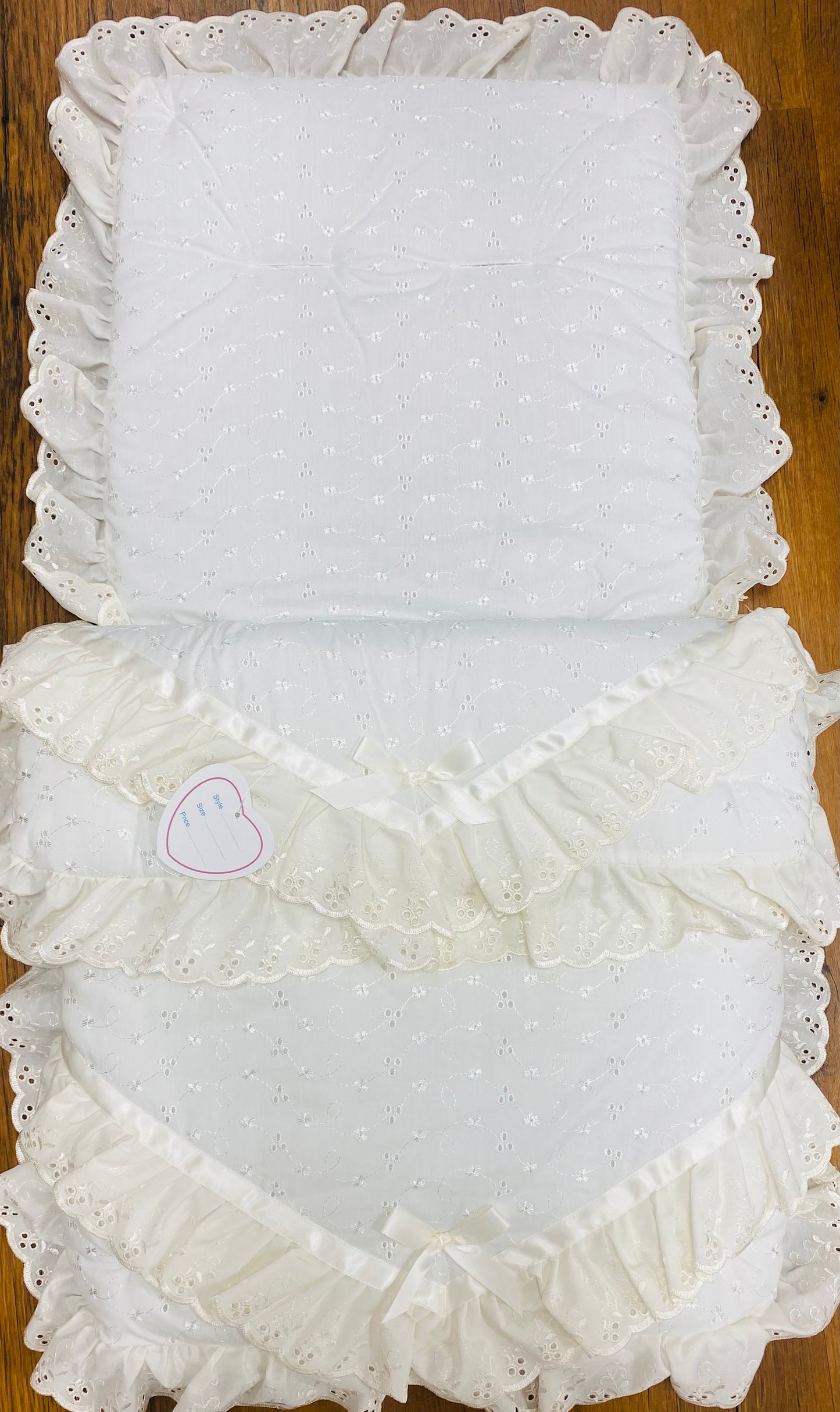 Off White Floral Pattern Cosytoes