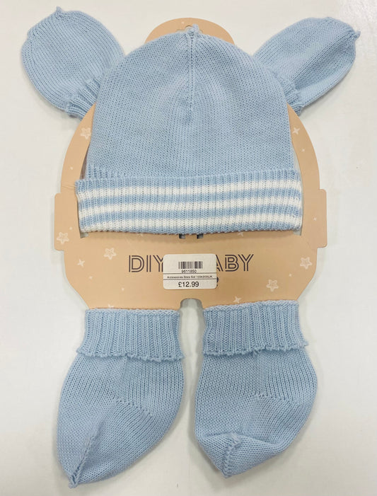 Boys Three Piece Hat, Mittens and Booties One Size